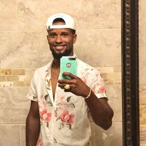 Meet your Posher, Tomas